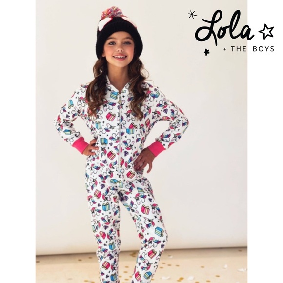 LOLA + THE BOYS UNICORN CHRISTMAS ONESIE